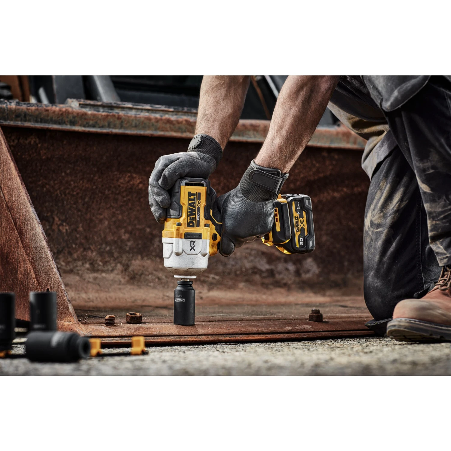 DEWALT XR 20-volt Max Variable Speed Brushless 1/2-in Drive Cordless Impact Wrench (Battery Not Included And Charger Not Included) 20 DEWALT XR 20-volt Max Variable Speed Brushless 1/2-in Drive Cordless Impact Wrench (Battery Not Included And Charger Not Included) -DeWALT 65370104