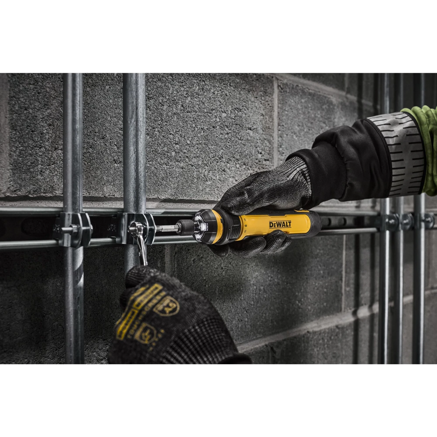 DEWALT FLEXDRIVE 4-volt Max 1/4-in Cordless Screwdriver (Battery Included And Charger Included) 19 DEWALT FLEXDRIVE 4-volt Max 1/4-in Cordless Screwdriver (Battery Included And Charger Included) -DeWALT 67716650