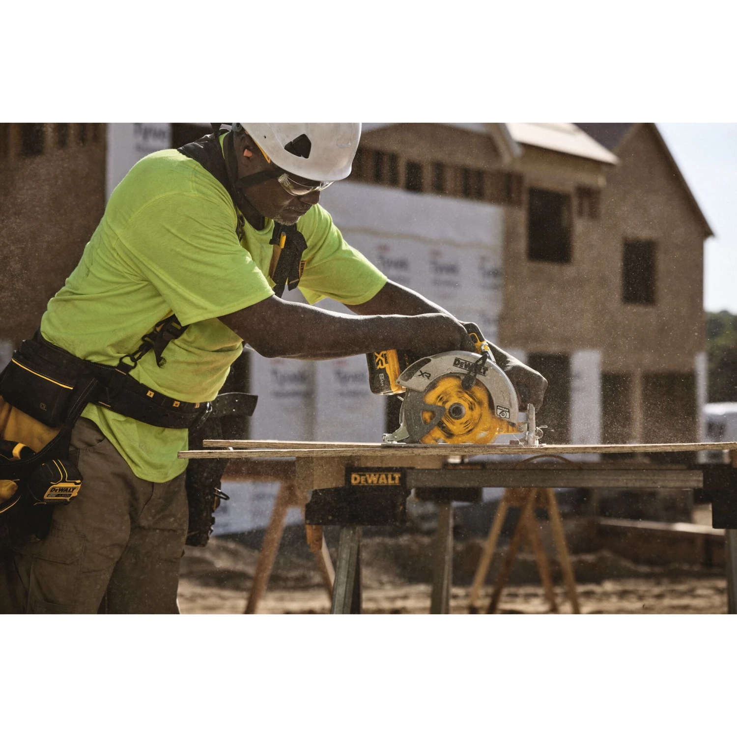 DEWALT XR 20-volt Max 7-1/4-in Brushless Cordless Circular Saw (Battery Not Included And Charger Not Included) 19 DEWALT XR 20-volt Max 7-1/4-in Brushless Cordless Circular Saw (Battery Not Included And Charger Not Included) -DeWALT 68676431